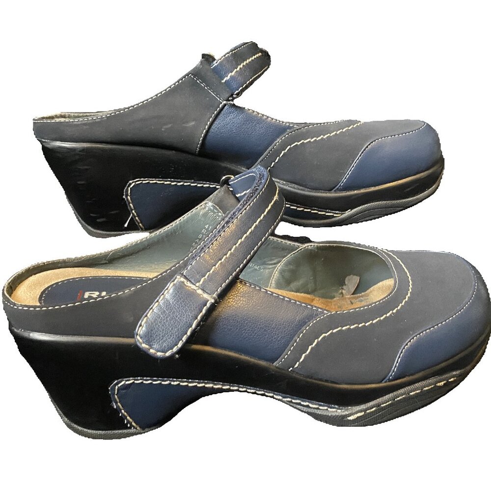 EUC Navy Rialto Shoes sz 8.5
